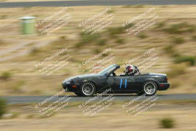 media/Jun-01-2025-CalClub SCCA (Sun) [[eae223c5dd]]/Group 1/Track Event 6/